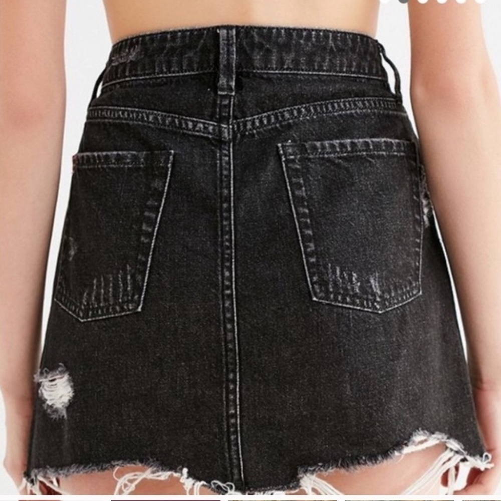 Bdg black distressed mini skirt - Picture 2 of 10